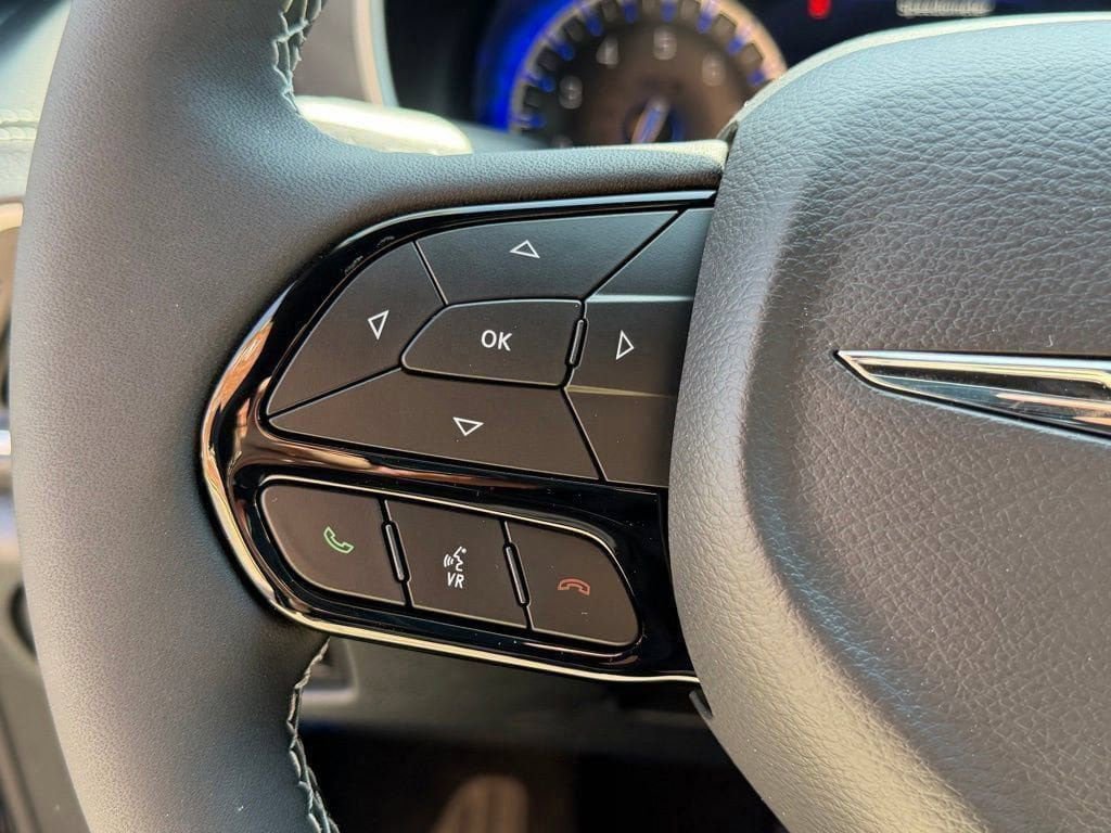 New 2026 Chrysler Pacifica Select w/ S Appearance Package FWD image 19