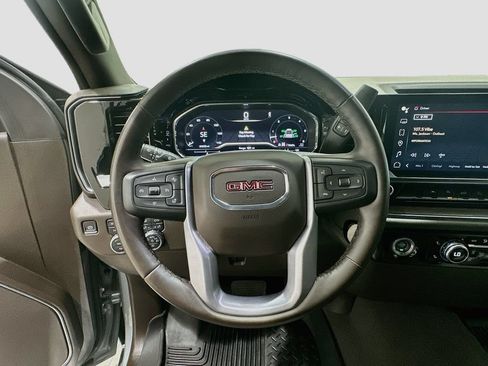 Certified 2024 GMC Sierra 1500 SLT w/ X31 Off-Road Package AWD/4WD image 11