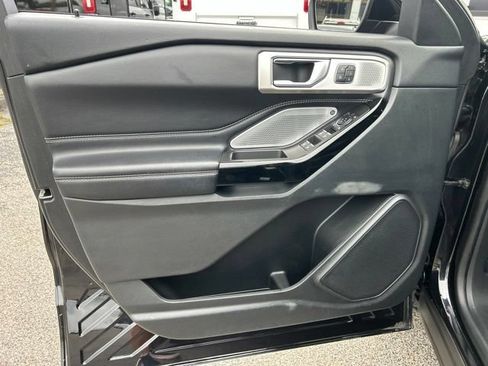 Used 2022 Ford Explorer ST w/ Equipment Group 401A AWD/4WD image 11