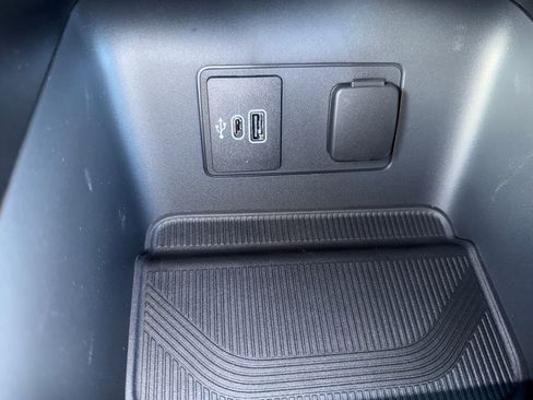 New 2026 Ford Explorer ST-Line image 32