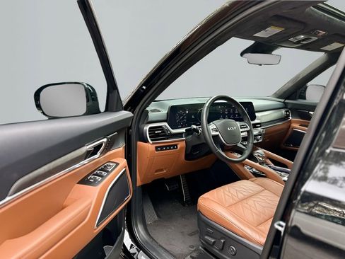 Used 2025 Kia Telluride SX Prestige X-Line image 9