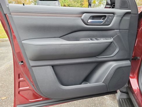 New 2026 Nissan Armada SL image 21