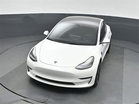 Used 2022 Tesla Model 3 Performance image 37