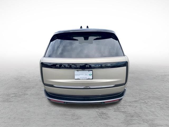 Used 2025 Land Rover Range Rover Long Wheelbase SE AWD/4WD image 6