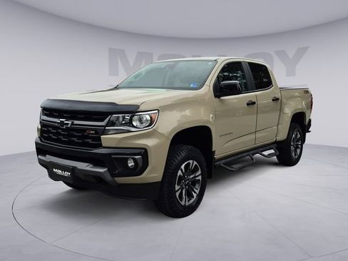 Used 2021 Chevrolet Colorado Z71 w/ Safety Package AWD/4WD image 1