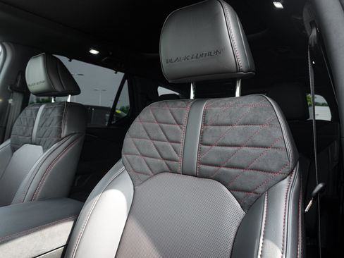 Used 2026 Honda Pilot Black Edition image 16