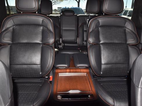 New 2025 Lincoln Navigator Black Label image 23