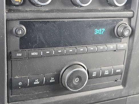 Used 2021 Chevrolet Express 2500 RWD 2500 135 w/ Driver Convenience Package image 24