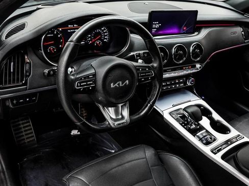 Used 2023 Kia Stinger GT2 RWD image 15