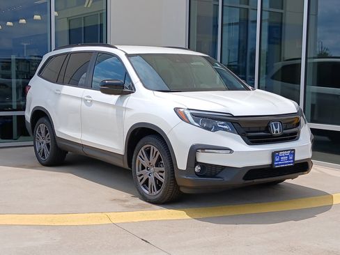 Used 2022 Honda Pilot Sport image 5