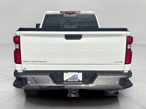 Used 2024 Chevrolet Silverado 2500 LTZ w/ LTZ Plus Package AWD/4WD image 4