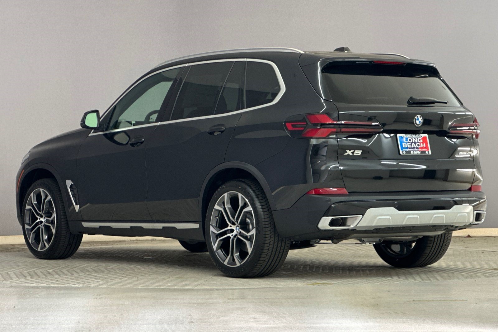 New 2026 BMW X5 sDrive40i RWD image 3