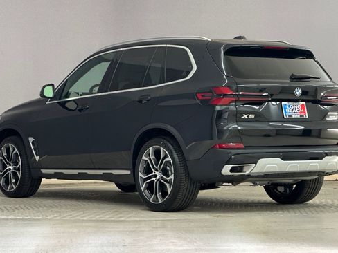 New 2026 BMW X5 sDrive40i image 3