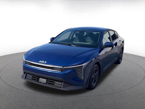 Used 2025 Kia K4 FWD image 4
