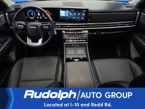 Used 2025 Hyundai Santa Fe SEL FWD image 14