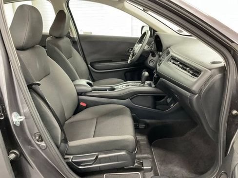 Certified 2022 Honda HR-V LX image 19