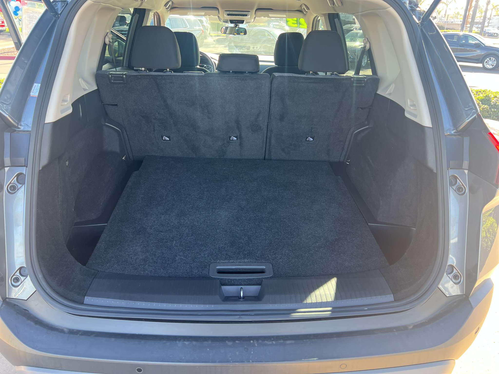 Used 2023 Nissan Rogue SV FWD image 18