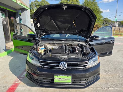 Used 2017 Volkswagen Jetta S w/ Jetta S Cold Weather Package FWD image 48