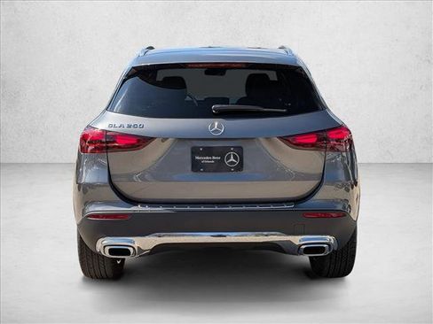 Certified 2026 Mercedes-Benz GLA 250 image 8