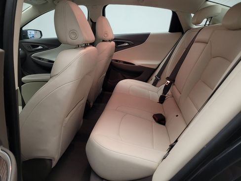 Used 2022 Chevrolet Malibu LT w/ Leather Package FWD image 18