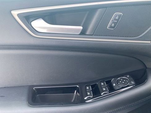Used 2018 Ford Edge SEL w/ Equipment Group 201A image 16