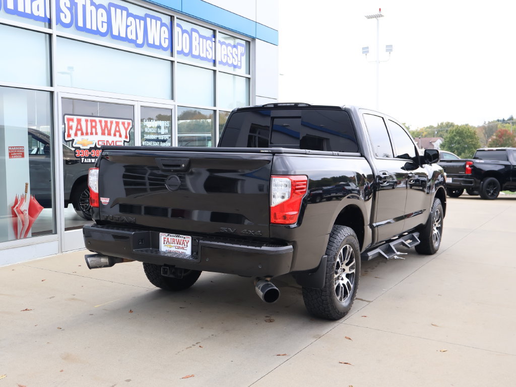 Used 2021 Nissan Titan SV w/ SV Convenience Package AWD/4WD image 3