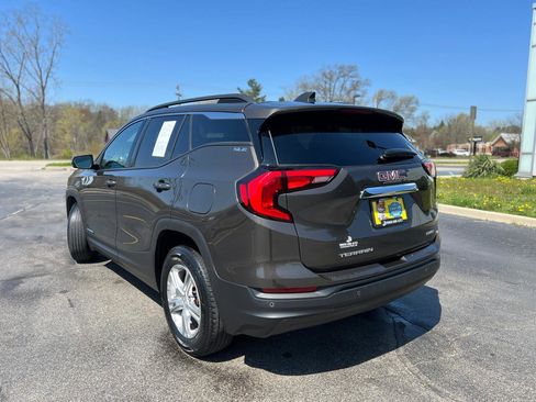 Used 2019 GMC Terrain SLE w/ Driver Convenience Package AWD/4WD image 4