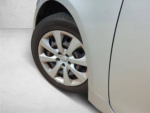 Certified 2022 Toyota Corolla LE FWD image 10