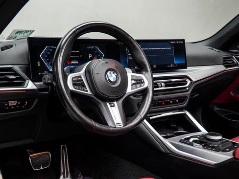 Used 2024 BMW M440i Convertible w/ Premium Package image 19