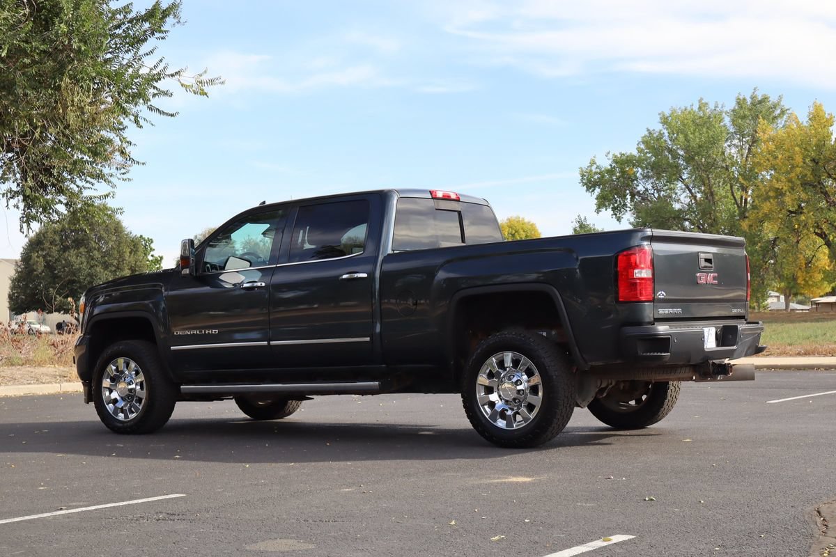 Used 2019 GMC Sierra 2500 Denali AWD/4WD image 7