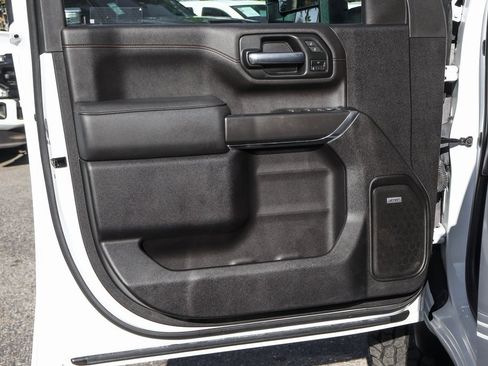 Used 2023 GMC Sierra 3500 AT4 w/ AT4 Premium Plus Package image 18