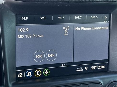 Used 2021 GMC Terrain SLT image 13