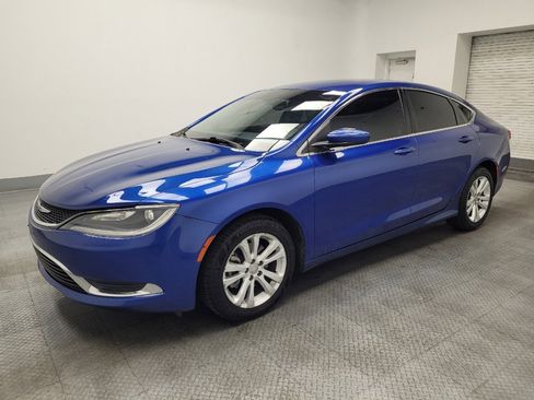 Used 2015 Chrysler 200 Limited FWD image 2
