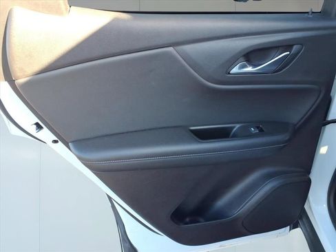 Used 2021 Chevrolet Blazer LT w/ Sound & Technology Package image 24