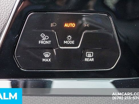 Used 2024 Volkswagen Golf R 2.0T image 47