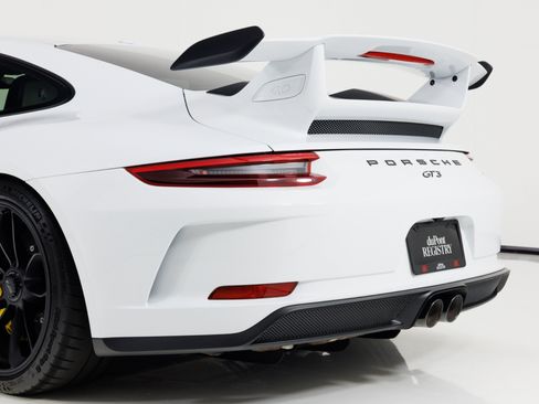 Used 2018 Porsche 911 GT3 RWD image 68