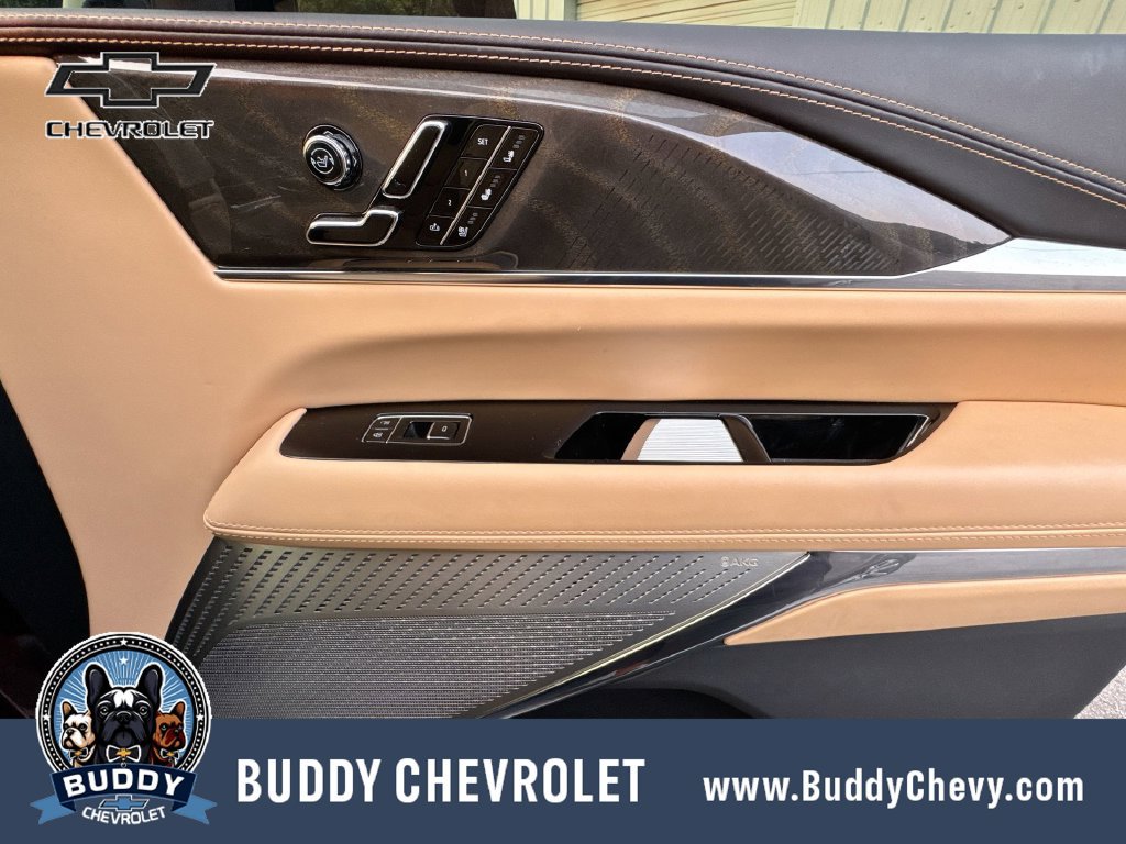 Used 2025 Cadillac Escalade IQ Sport 2 AWD/4WD image 32