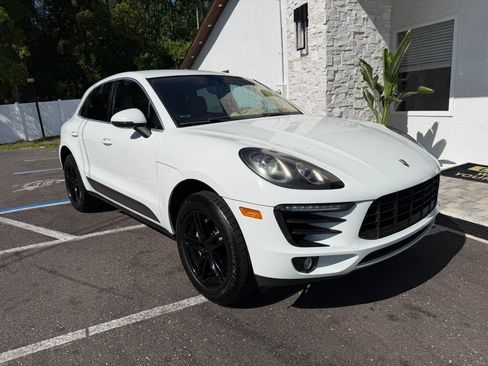 Used 2015 Porsche Macan S image 19