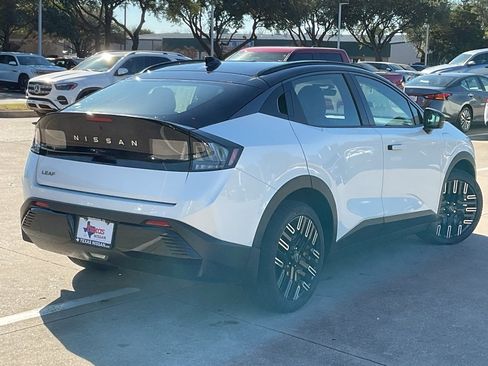 New 2026 Nissan Leaf Platinum+ image 5