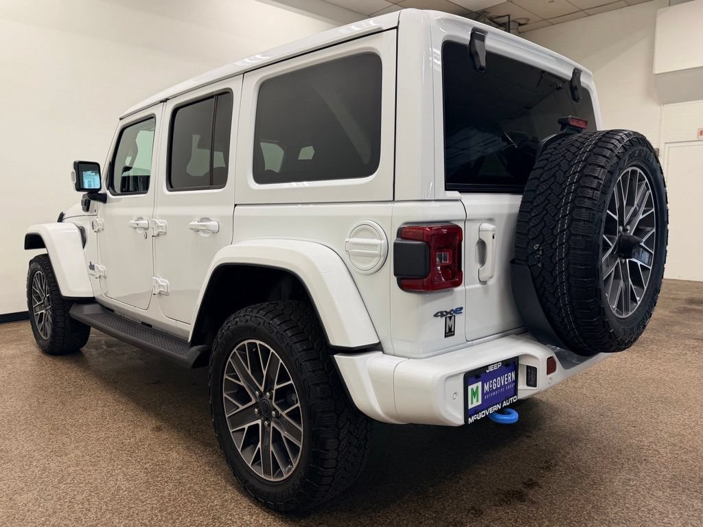 Used 2024 Jeep Wrangler High Altitude AWD/4WD image 3