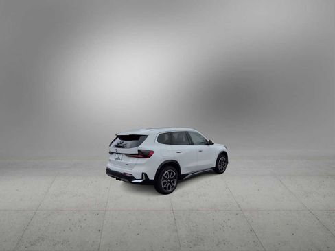 New 2026 BMW X1 xDrive28i w/ Technology Package AWD/4WD image 8