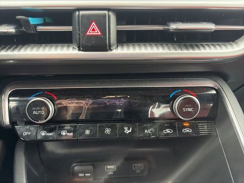 Used 2023 Kia K5 GT-Line w/ GT-Line Premium Package image 17