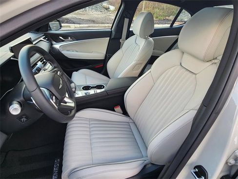 Used 2025 Genesis G70 3.3T Advanced image 17
