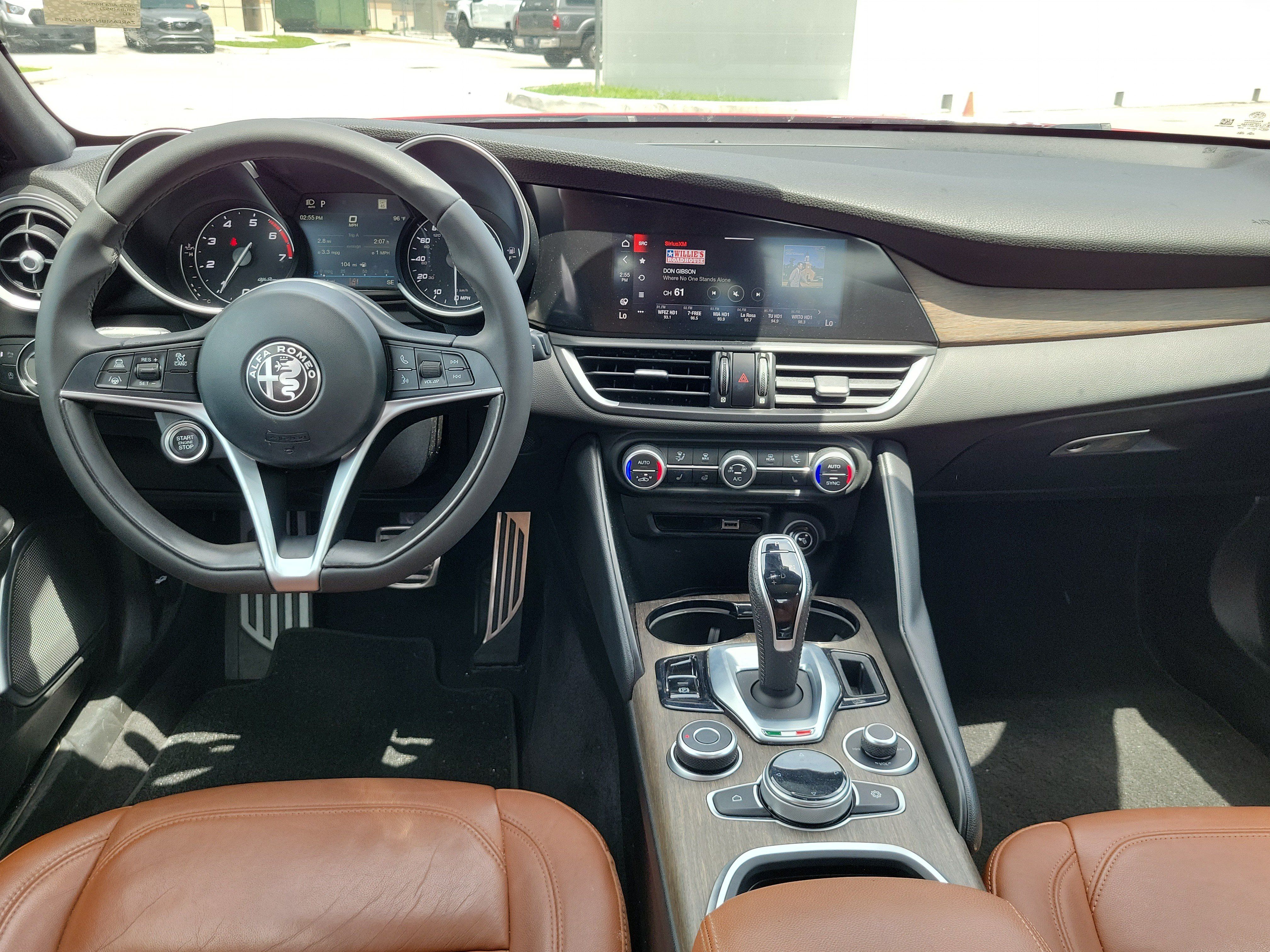 Used 2022 Alfa Romeo Giulia Ti w/ Active Assist Plus Package RWD image 16