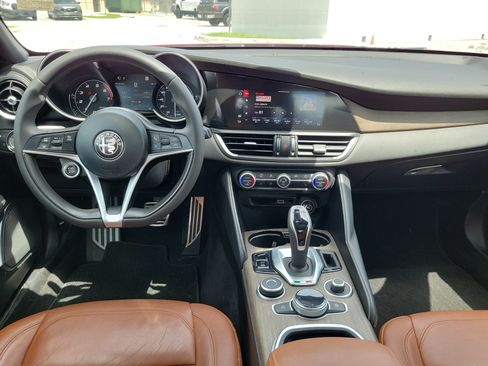 Used 2022 Alfa Romeo Giulia Ti w/ Active Assist Plus Package RWD image 16