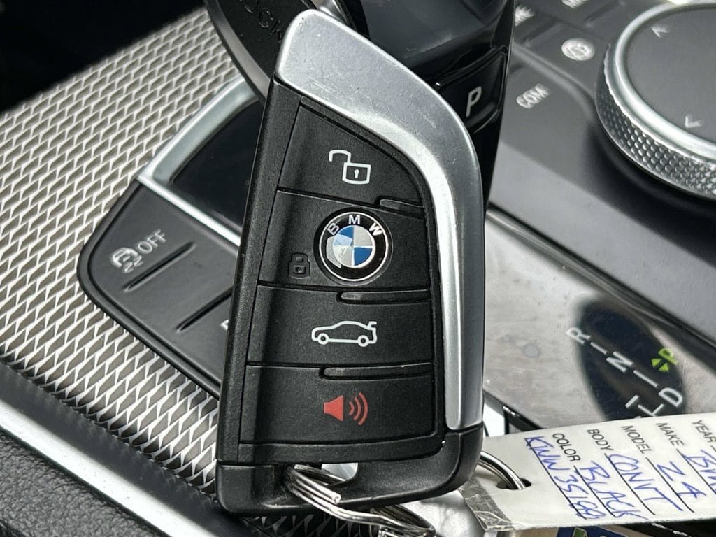 Used 2019 BMW Z4 sDrive30i w/ M Sport Package RWD image 32