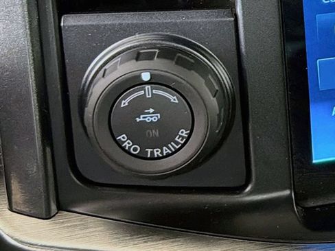 Used 2023 Ford F150 Lariat w/ Equipment Group 502A High AWD/4WD image 39