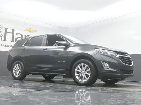 Used 2021 Chevrolet Equinox LT FWD image 2