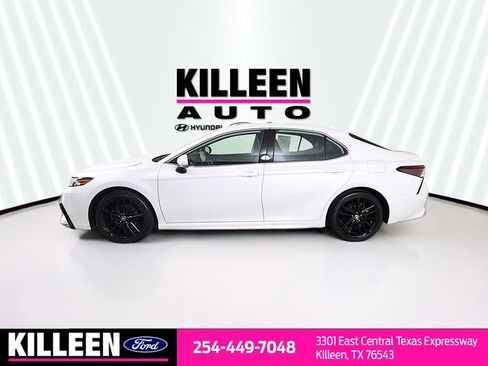 Used 2024 Toyota Camry XSE image 4