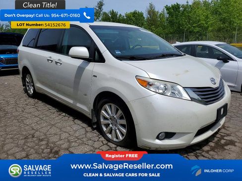 Used 2017 Toyota Sienna XLE Premium AWD/4WD image 5